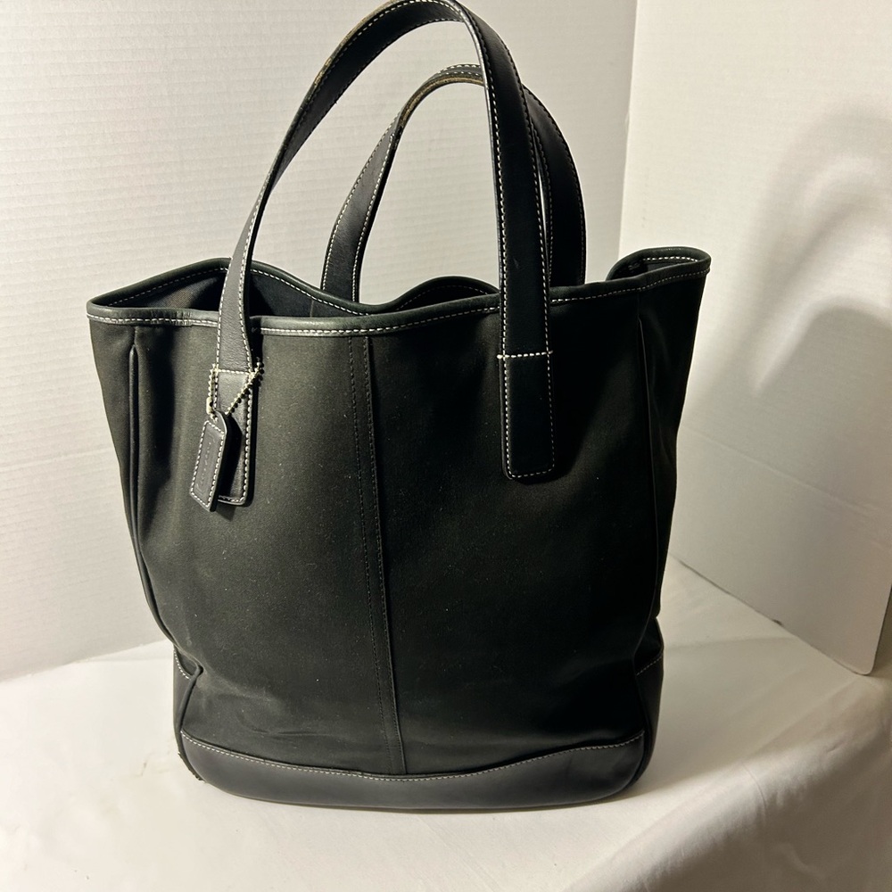 COACH Hamptons Tote Bag